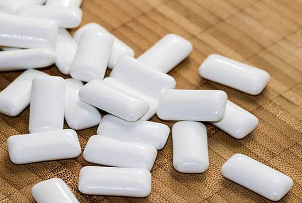 Xylitol Chewing Gum and Caries Rates